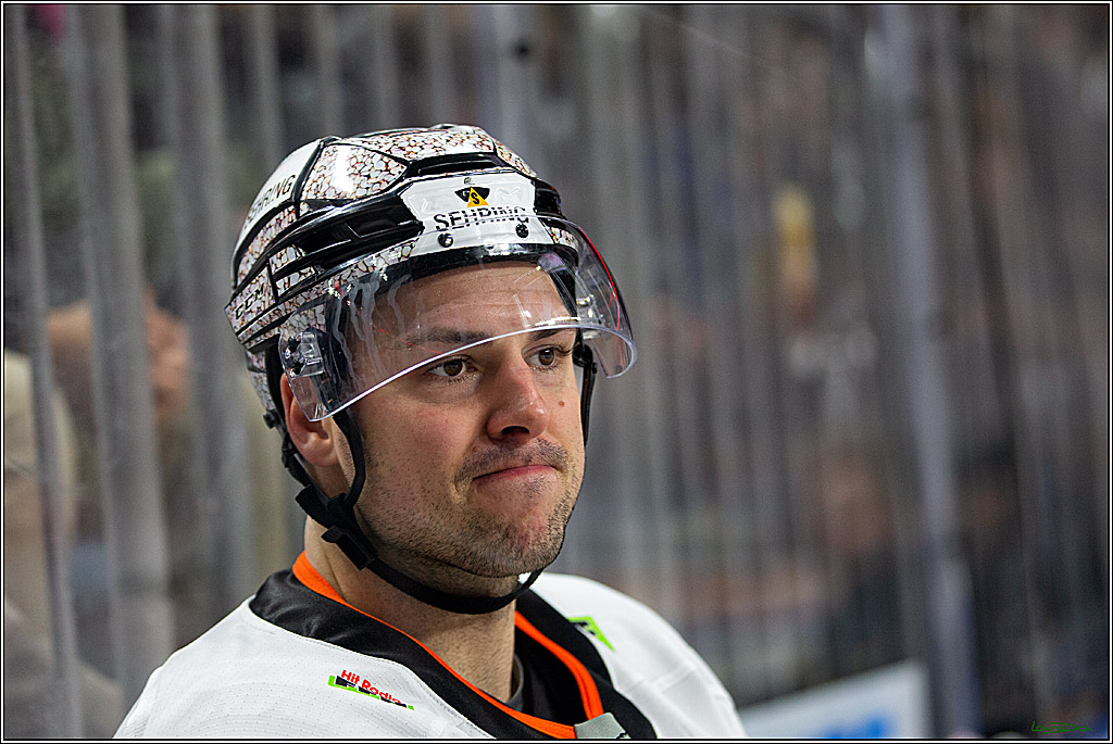 PENNY DEL; Koelner Haie- Loewen Frankfurt; Koeln, 18.12.2022